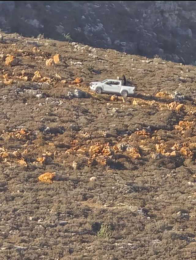 مستوطنون يشقّون طريقًا استيطانية جنوب نابلس