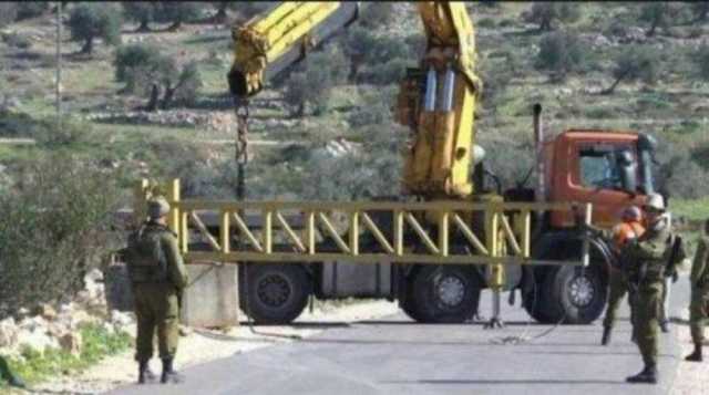 الاحتلال يغلق طريقا فرعية في الأغوار الشمالية