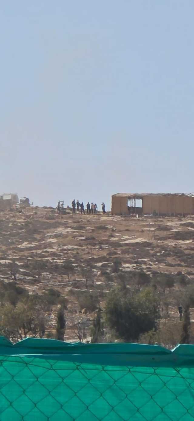 انتشار مكثف للاحتلال في بؤرة استيطانية جنوب بيت لحم