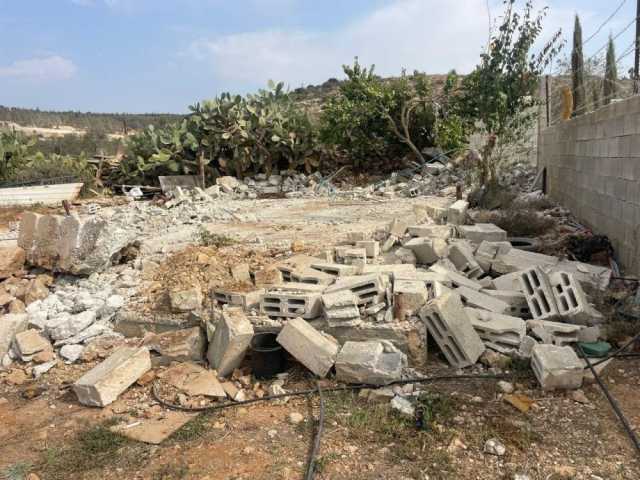 الاحتلال يهدم غرفة زراعية غرب بيت لحم