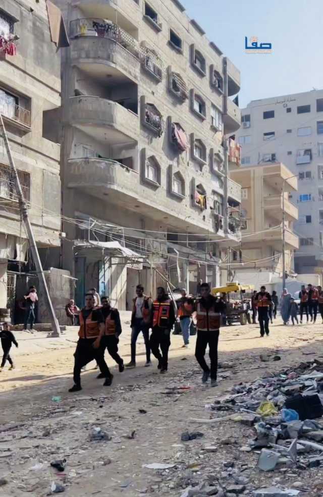الدفاع المدني لـ'صفا': حملة لإزالة خطر المباني المتضررة بغزة وسط نقص حاد في المعدات