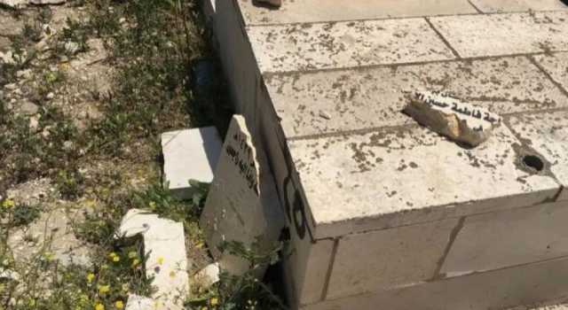 محافظة القدس: تحطيم شواهد قبور باب الرحمة يشكل جريمة حرب والاحتلال يسعى لتهويد المقبرة