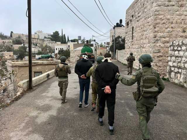 الاحتلال يعتقل عددا من المواطنين من حوسان وأرطاس ببيت لحم