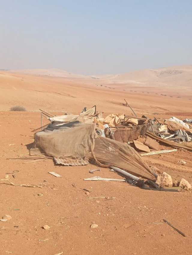 مستوطنون يستولون على أراضٍ ويهدمون خيامًا بالأغوار الشمالية