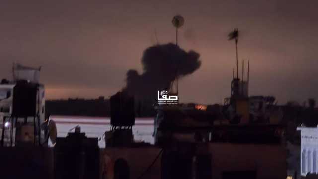 غارات إسرائيلية وعمليات قصف ونسف للمنازل شرقي خانيونس ورفح