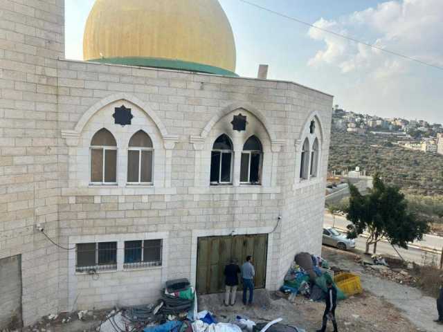 'الأوقاف': إحراق مسجد في سلفيت جريمة نكراء واعتداء صارخ على مشاعر المسلمين