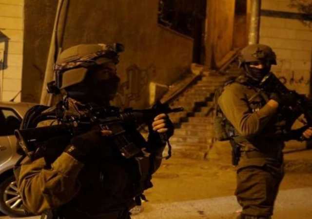 مستوطن يطلق النار على شاب شمال الخليل