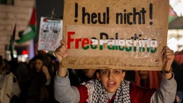 محتجون يغلقون سكة حديد رفضا لتصدير ألمانيا السلاح إلى 'إسرائيل'