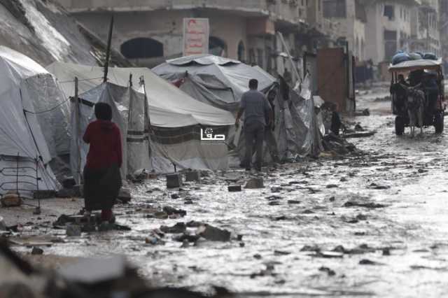 'أونروا': الأمطار تزيد صعوبة الأوضاع في غزة