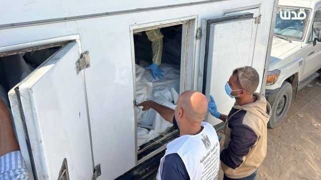 الاحتلال يسلم عشرات جثامين الشهداء ضمن صفقة التبادل