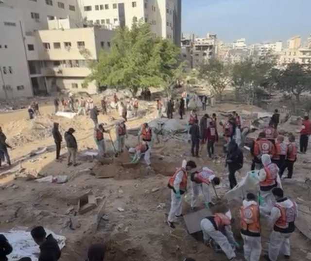 الدفاع المدني: انتشلنا جثامين 15 شهيدًا من داخل مستشفى الشفاء بغزة