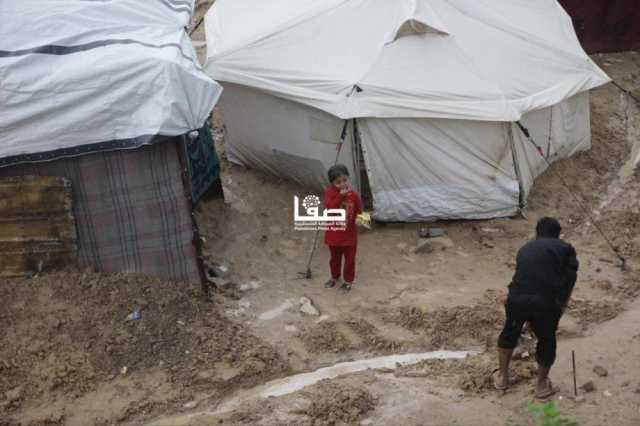 الداخلية بغزة: تلقينا أكثر من 4300 نداء استغاثة منذ بدء المنخفض الجوي