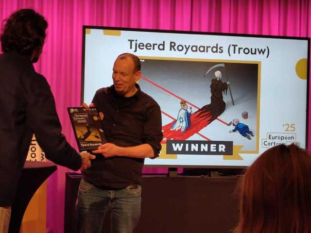 هولندي يفوز بجائرة أفضل كاريكاتير عن رسم يفضح الإبادة الإسرائيلية