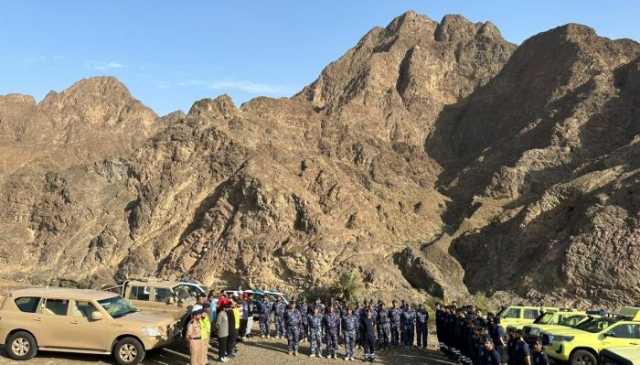 وفاة 3 أشخاص جراء انجراف مركبتين بمجرى وادي