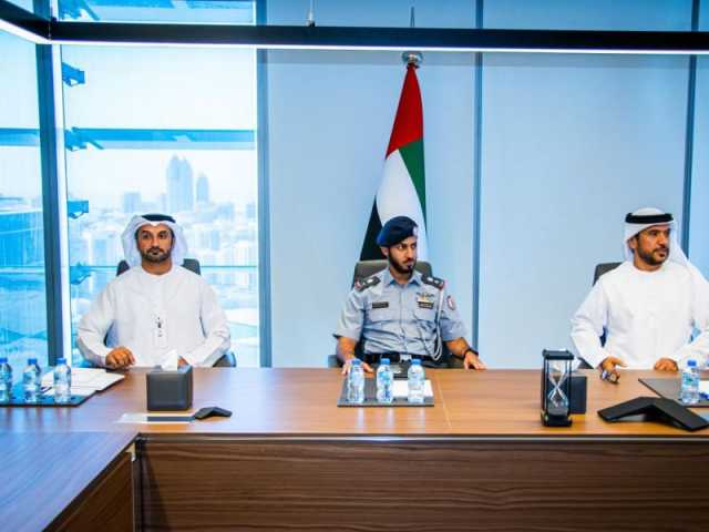 شرطة أبوظبي وهيئة أبوظبي للدفاع المدني تبحثان التعاون المشترك مع دائرة الطاقة