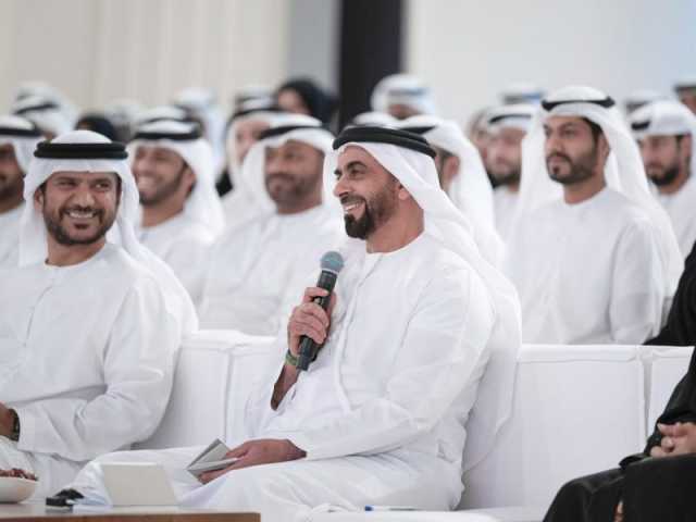 نظمها مجلس محمد بن زايد.. سيف بن زايد يشهد محاضرة بعنوان”رحلة الإمارات إلى الفضاء”