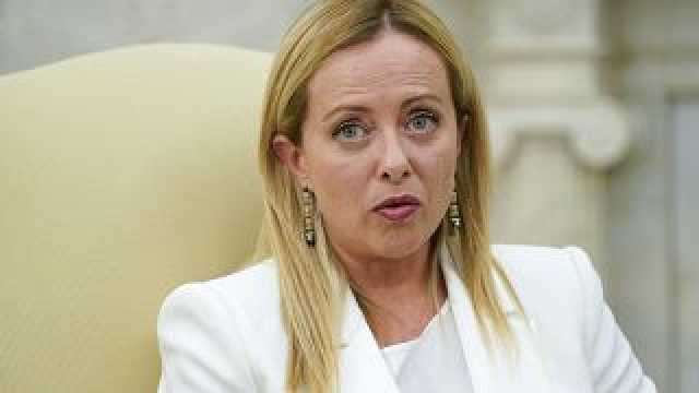 أكلوا ودفعت.. رئيسة وزراء إيطاليا تسدد فاتورة مطعم ألباني بعد فرار سياح إيطاليين دون دفع الحساب
