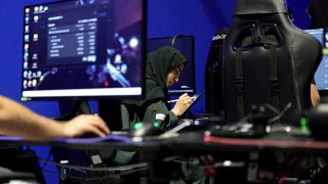 فيديو: هل سيجعل ولي العهد السعودي الشغوف بـ'كول أوف ديوتي' من المملكة جنة لمطوري الألعاب ؟
