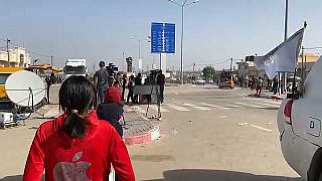 بعد انتظاره 50 يومًا في مصر بسبب الحرب.. فلسطيني ينجح بالعودة إلى قطاع غزة