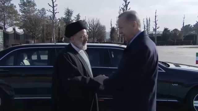 شاهد: الرئيس التركي رجب طيب أردوغان يستقبل نظيره الإيراني في أنقرة