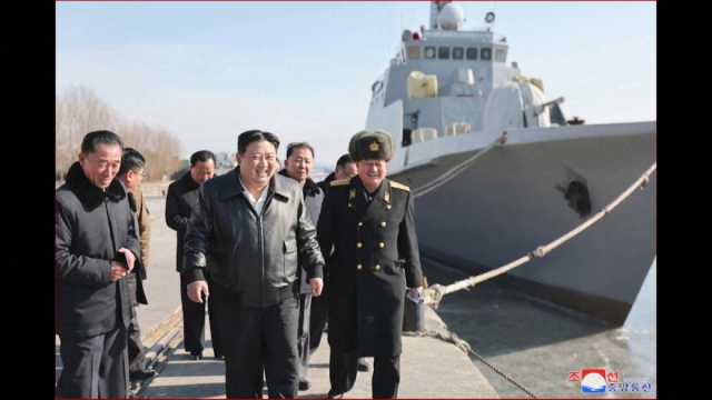 شاهد: زعيم كوريا الشمالية يؤكد أهمية بناء السفن الحربية في بلاده