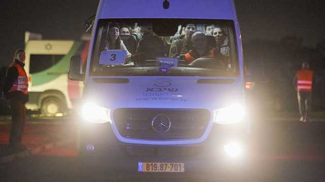 حماس تطالب إسرائيل بالإفراج عن أكثر من 1000 معتقل فلسطيني مقابل إطلاق سراح 40 رهينة
