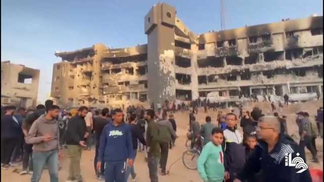 شاهد: بعد أسبوعين من حصاره..مشاهد مرّوعة لمجمع الشفاء في غزة
