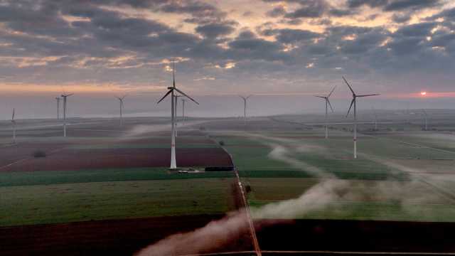 'نقطة تحول رئيسية'.. تقرير جديد يكشف أن أكثر من 30٪ من طاقة العالم من مصادر الطاقة المتجددة