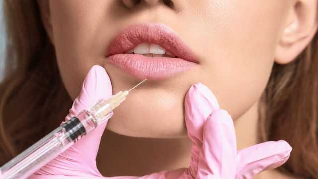 للحد من الحقن التجميلية غير القانونية .. فرنسا تفرض إجراءات صارمة لاستخدامات حمض الهيالورونيك