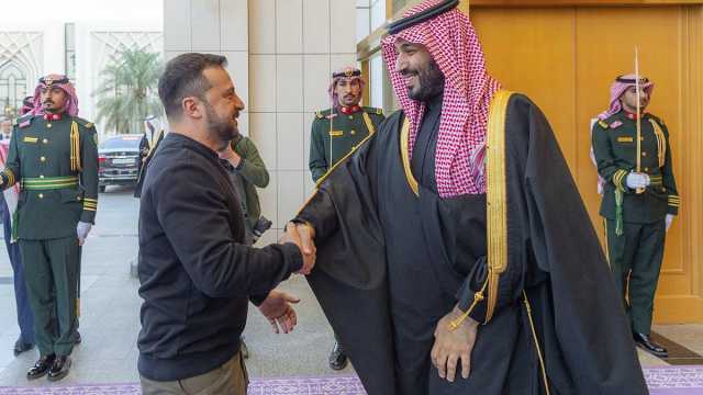 زيلينسكي يصل السعودية ويستعد لتوقيع اتفاقية أمنية مع واشنطن