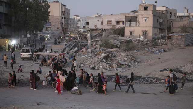 حرب غزة في يومها الـ270: الجيش الإسرائيلي يجبر ربع مليون فلسطيني على النزوح قسرا من خان يونس
