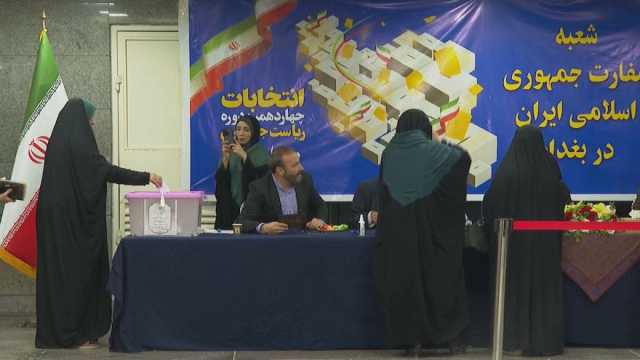 شاهد: الإيرانيون في العراق يدلون بأصواتهم بالانتخابات الرئاسية