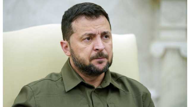 زيلينسكي: لا مفاوضات دون أوكرانيا ويزور السعودية الأربعاء