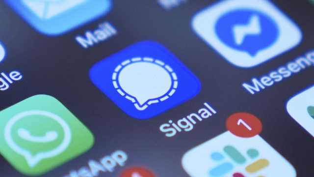 لماذا كان تطبيق Signal خياراً غير آمن لتبادل الخطط السرية؟ وما هي بدائل المراسلة الأكثر أماناً؟