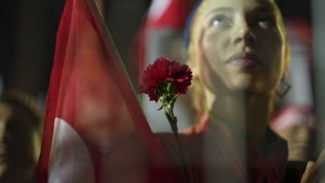 السلطات التركية تعتقل ملكة جمال سابقة بسبب 'إهانتها لأردوغان'