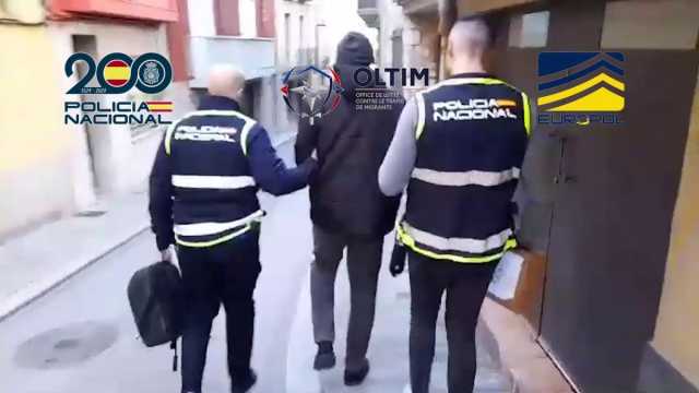 تفكيك شبكة إجرامية متخصصة في تهريب المهاجرين بين إسبانيا وفرنسا