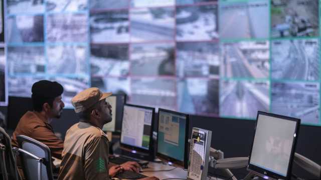 السعودية تعلّق مؤقّتًا منح التأشيرات لمواطني 14 دولة خوفا على سلامة الحجيج