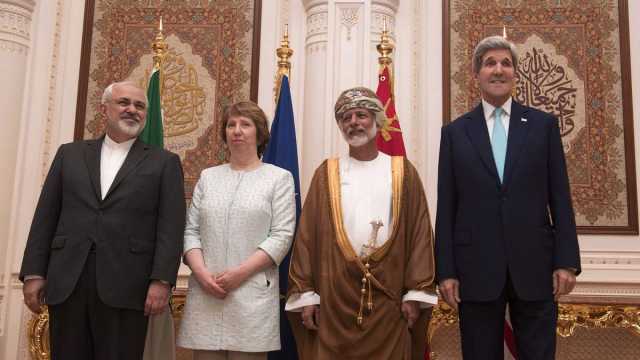 من الأزمات السياسية إلى الحروب الكبرى... كيف أصبحت عُمان 'مسقط رأس' الوساطات الإقليمية؟