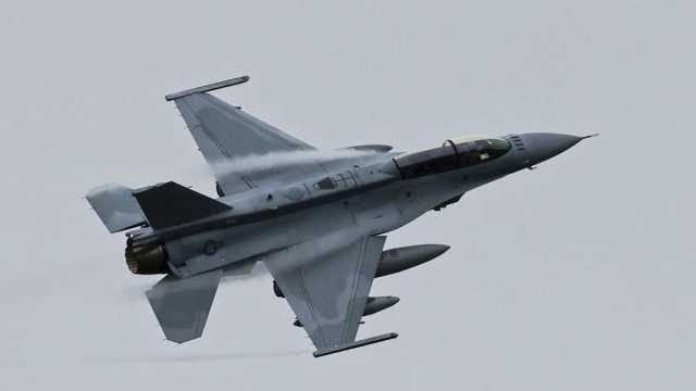 في حفل رسمي.. بلغاريا تكشف عن طائراتها الجديدة من طراز F-16 ضمن خطة لتعزيز قدراتها العسكرية