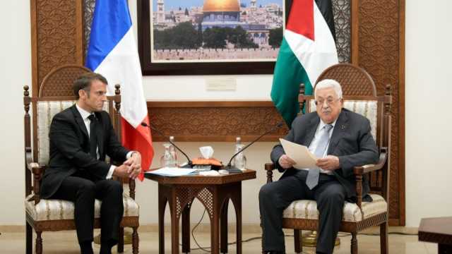 في اتصال مع عباس... ماكرون يدعو لإصلاح السلطة الفلسطينية ونزع سلاح حماس