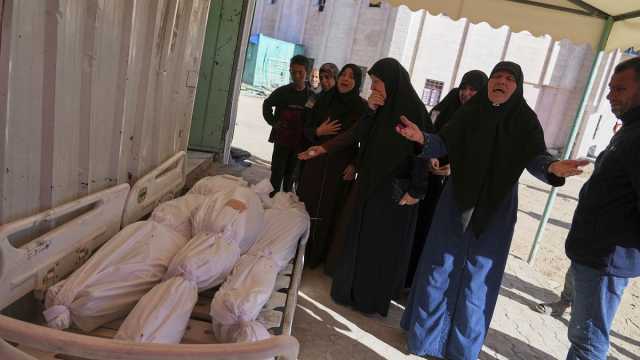 وسط انتظار موقف حماس من المقترح الإسرائيلي... غارات متواصلة وأكثر من 20 قتيلا في القطاع