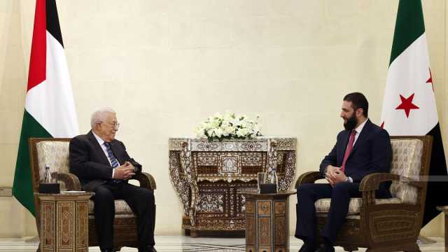 الرئيس الفلسطيني في أول زيارة إلى دمشق منذ 16 عامًا... ما هي مواضيع اللقاء مع الشرع؟