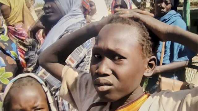 السودان مأساة لا تنتهي: آلاف النازحين يصلون شمال دارفور هربًا من قوات حميدتي