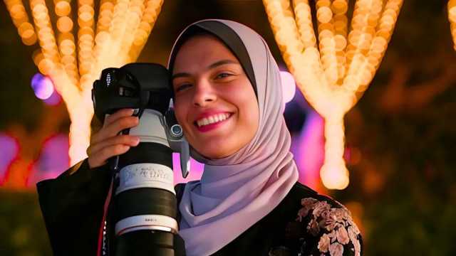 بعد مقتلها بقصف منزلها في غزة... مهرجان كان ينعى المصوّرة الفلسطينية فاطمة حسونة