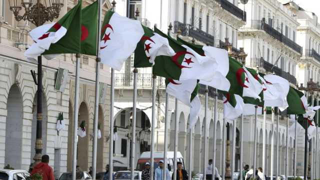أكبر عملية طرد: الجزائر ترحّل إلى النيجر 1800 مهاجر إفريقي غير شرعي في يوم واحد