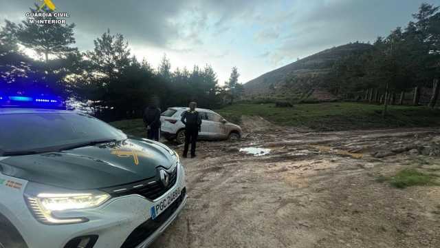 لم يروا الشمس لأربع سنوات... ما تفاصيل قصة الوالدين اللذين احتجزا أطفالهما الثلاثة في إسبانيا؟