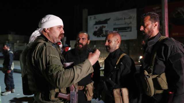سوريا: سكان جرمانا يرفضون تسليم الأسلحة الخفيفة وسط مخاوف من تكرار مجازر الساحل