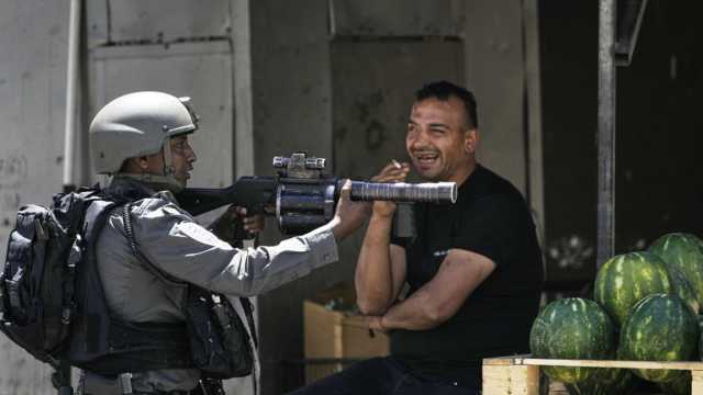 إحراق سيارات وتدمير منازل وتهجير: اعتداءات على الفلسطنيين في بروقين بالضفة الغربية