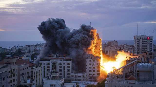 نيران ونداءات استغاثة.. مقتل 36 فلسطينيا على الأقل بقصف إسرائيلي على مدرسة في غزة