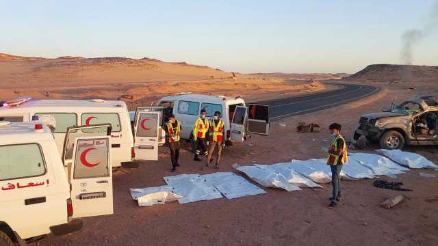 مصرع 12 شخصاً بينهم 11 مهاجراً سودانياً في حادث مأساوي قرب الكفرة الليبية